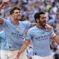 Gundogan napustio Barselonu posle godinu dana i vratio se kući