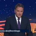 "Šta je: Ovo?!" Poznati voditelj ostao šokiran u programu uživo: Pobesneo zbog natpisa koji mu je režija stavila na ekran…