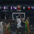 Eurobasket tek počeo, a već imamo potez za TV špice! U poslednjim sekundama postigao ludu trojku sa pola terena!
