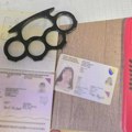 Privedeni državljani BiH kod Pionirskog parka, nađen metalni bokser i maska sa simbolima Albanije