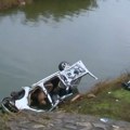 Auto sleteo u jezero tokom jurnjave s policijom, 6 ljudi poginulo! Stravični prizori nakon drame u komšiluku