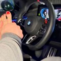 Sanji dečko masira stopala na volanu "BMW-a": Izuo voditeljku iz štikli, objava izazvala haos na mrežama