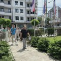 Prosvetni radnici iz Kragujevca zahtevaju od nadležnih da se zaustavi politizacija škola