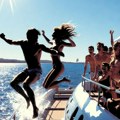 Luksuz na Jadranu više nije samo za bogate: Jahta sa hranom i pićem za 20 ljudi košta 1.200 evra!