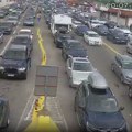 Ko je danas krenuo na more, načekaće se: Na ove tri granice nema gde igla da padne, ka jednom prelazu zbog kolapsa obustavljen…