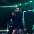 Milica Pavlović rasplakala dečaka iz publike i prekinula koncert: Haos u Kuršumliji, ostali bez teksta zbog poteza