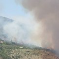 Deo vikendica izgoreo u Deliblatskoj peščari, vatrogasci uspeli da odbrane kuće: U Srbiji aktivno šest požara