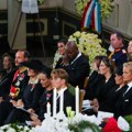 Bura oko crnih velova preko lica: Šta poručuje stil norveških princeza na sahrani kralja Haralda