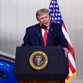 Трамп најавио улагање у напредну технологију експлоатације сирове нафте у Јужној Кореји
