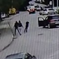 (Uznemirujući video) Milinkovića škaljarci izrešetali nasred ulice, smrtno pogođen uspeo da rani napadača