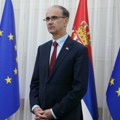 Premijer Macut osudio vandalski čin u Novom Sadu: Zahtevam da se počinilac u narednim satima pronađe