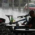 Nevreme iz Slavonije stiglo do Bačke, u Subotici obilna kiša, oborena stabla u Mišićevu i Bajmoku