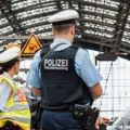 Berlin: Automobil se zaleteo u grupu ljudi, među povređenima i deca
