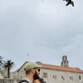 Slavlje u domu marka rokvića: Njegova žena podelila emotivan snimak: Sedi kod njega u krilu i ljubi ga, Slavica im prva…