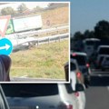 Prekid saobraćaja na autoputu Beograd–Niš: Automobil se zakucao u kamion, sve stoji sat vremena