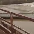 Драматични призори из Свилајнца: Набујала река однела читав мост