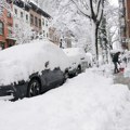 Najjača oluja u SAD za 10 godina: Palo više od 60 cm snega, otkazano 2.000 letova, ali stiže nova opasnost