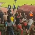 Pojavio se novi snimak horora u Kragujevcu! Maskirani huligani povredili fudbalera, a onda su saigrači uzvratili