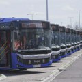 SRCE: Ko je dozvolio da se autobusima javnog prevoza dovoze mitingaši iz Kragujevca u Beograd?