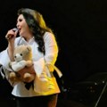 Deca su mi ulepšala veče: Dragana Mirković u Trgovištu oduševila mnogobrojnu publiku (foto)