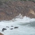 Stravična oluja pogodila Kipar! Jedna osoba je poginula, a šest je spaseno! Objavljeni snimci drame na moru! (video)