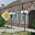Opština Sečanj plaća srednjoškolcima smeštaj u domu i prevoz