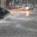 RHMZ upozorava na vremenske nepogode: Pljuskovi i grmljavine uz grad i olujni vetar