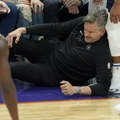 Bizarna povreda trenera u NBA - morao je da napusti teren VIDEO