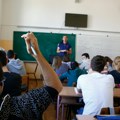 Srednja škola u Srbiji biće obavezna? Đaci više ne bi mogli da budu izbačeni, a donelo bi i jednu dobru praksu, ali ustav…
