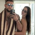 Ražnatovići uživaju na kirpu u suvom luksuzu: Veljko pokazao mišiće, a Bogdana izvajano telo (foto)