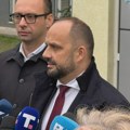 Радојевић: Поступак због банера "Христос се роди" се не води против мене, него против Општине Северна Митровица