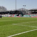 Vandalizam ili ljubav prema klubu? Navijač u Nemačkoj utrčao na teren i isključio VAR usred utakmice!