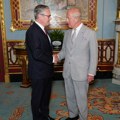 Kir Starmer zvanično podneo ostavku: Velika Britanija nema premijera