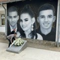 Roditelji ubijenih đaka OŠ „Vladislav Ribnikar“ posetili porodice ubijenih u Duboni i Malom Orašju