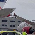 Incident na pisti aerodroma u Londonu: Dva aviona se sudarila krilima (video)