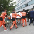 Prve slike slovačkog premijera nakon atentata: Na nosilima ga uvode u bolnicu (foto)