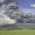 Masovna evakuacija na Filipinima nakon erupcije vulkana Kanlaona, otkazani letovi