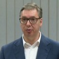 "U naru je spas, biću manje debeo!" Predsednik Vučić uživao u užini, pa pomenuo i fon der Lajen, evo zašto