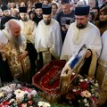 Spasovdanska litija: Ruka svetog Save na čelu krsnog hoda u Beogradu
