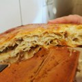 Ljudi luduju zbog nove cene bureka u BiH! Cenovnik iz jednog restorana izazvao haos na mrežama: "Hteli ste turizam, evo ga"