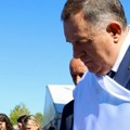 Dodik i dalje žali, upalio sveću za Čarlija Kirka: Bio je čovek posvećen veri i vrednostima hrišćanstva (foto)