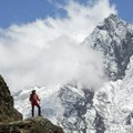 Neviđena drama na Mont everestu, zarobljeno skoro 1.000 ljudi! Spasilačke ekipe na terenu, horor scene na nadmorskoj visini od…