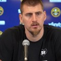 Nikola Jokić oduševio sve, izneo majicu posvećenu Dejanu Milojeviću posle pobede u NBA: "Nosim je često..."