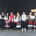 U Velikom Jasenovcu održana tradicionalna kulturno-umetnička manifestacija 9. „Jasenovačko leto”