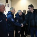 "Sve odlično funkcioniše, zahvalan sam na tome": Gradonačelnik Kragujevca obišao hitne službe koje dežuraju u…