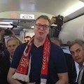 "Momci, hoću da znate ovo... " Predsednik Aleksandar Vučić u avionu održao govor fudbalerima Srbije pred euro 2024! (video)