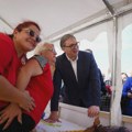 Vučić Zaječarcima daje nova obećanja o radnim mestima, a od starog, boljeg, nisu videli ni jedno
