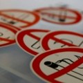 Francuska zabranjuje pušenje na plažama, u parkovima i na autobuskim stanicama