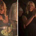 Trudna Milica Todorović slavi 35. rođendan: Stigla torta s vatrometom, jedva joj se nazire stomak (video)