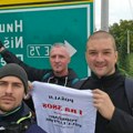 Trojica policajaca pešače do Hilandara za decu leptire: Podrži njihov hod uplatom na žiro račun ili slanjem SMS poruke